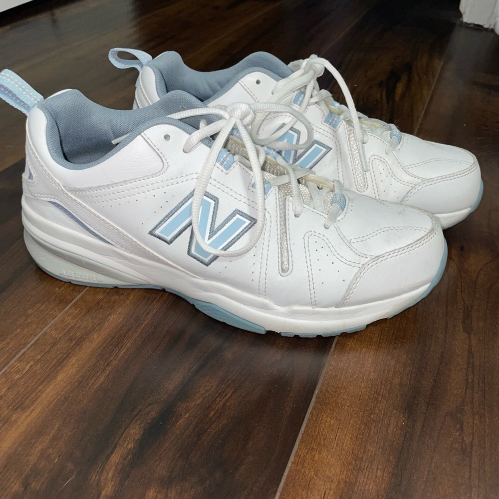 New Balance 608